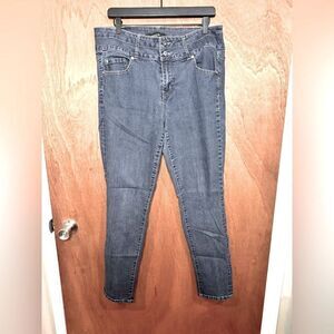 Torrid double‎ button denim jeans size 16R